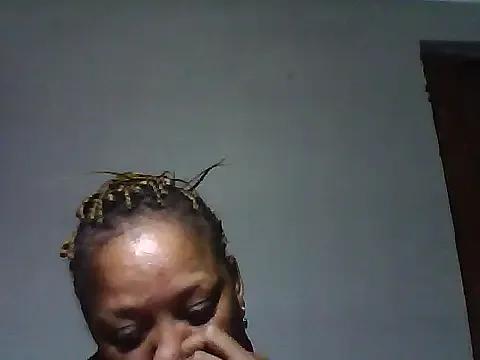 Yellobonepussy from StripChat is Freechat