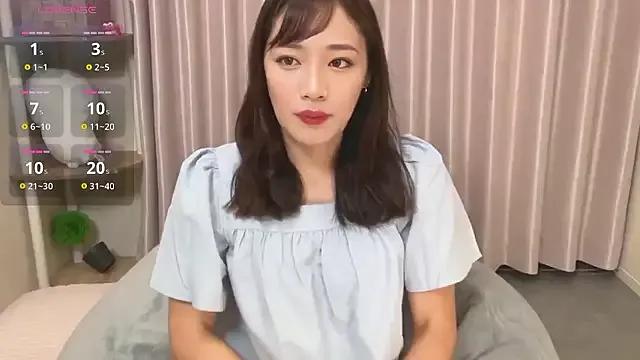yuu-chan_ from StripChat is Freechat