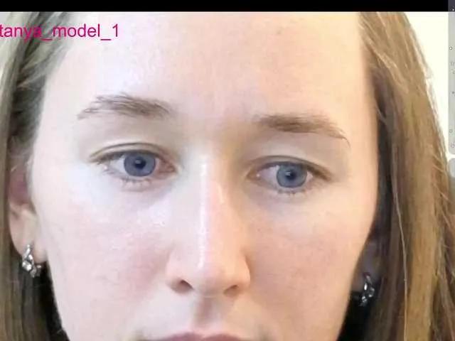 Freechat --MODEL--1 on BongaCams