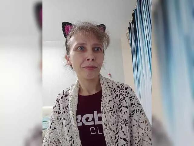 Avatar of -queen-margo-