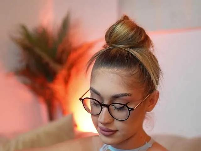 Offline AileenKiss on BongaCams