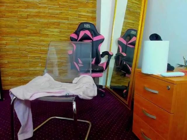 Offline AishaRouhi on BongaCams