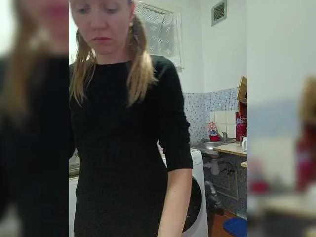 Freechat Alenushka888 on BongaCams