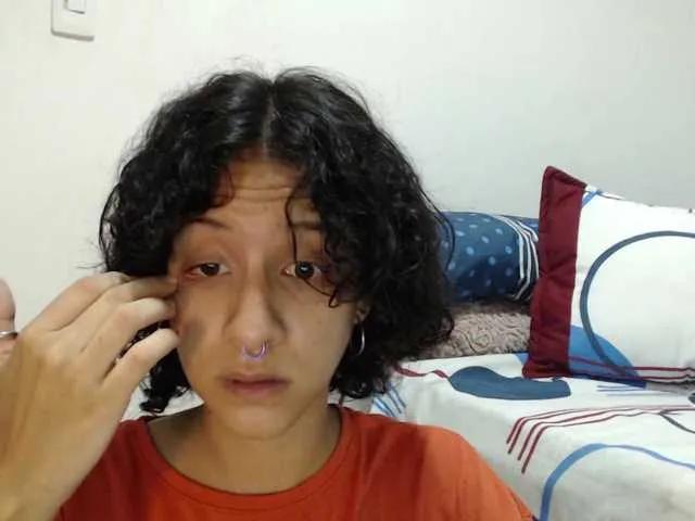 AlinaWoolf on BongaCams