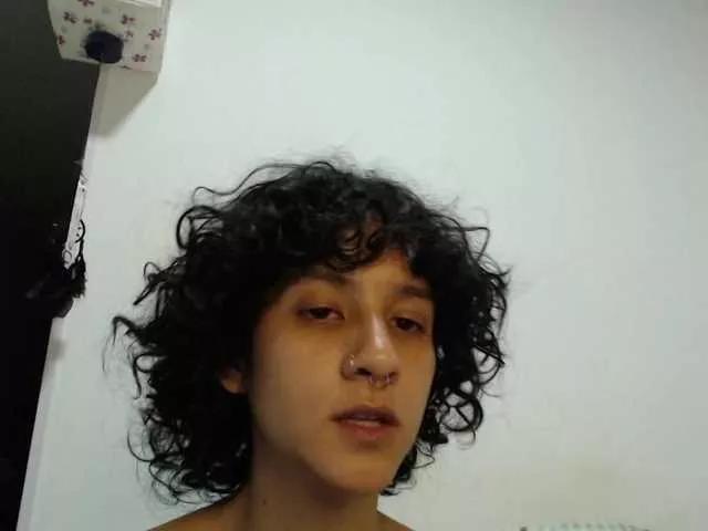 AlinaWoolf on BongaCams