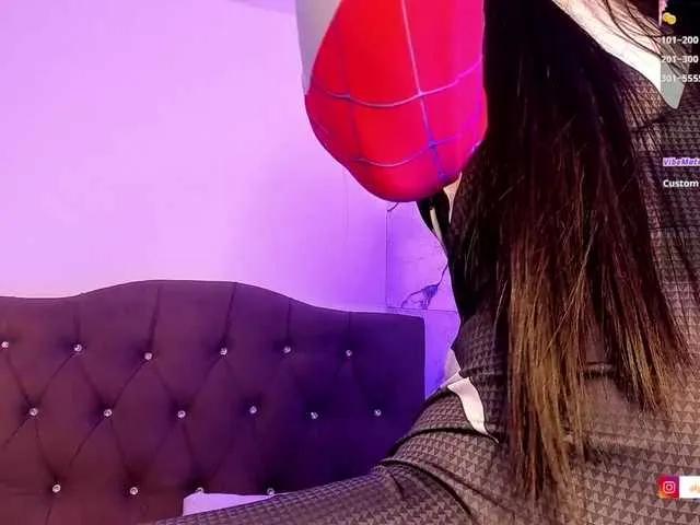 Freechat Alysson-18 on BongaCams