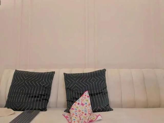 BongaCams AmaliaCruss is Freechat AmaliaCruss — I love it when they support me, that means they like my show and get horny with my body.