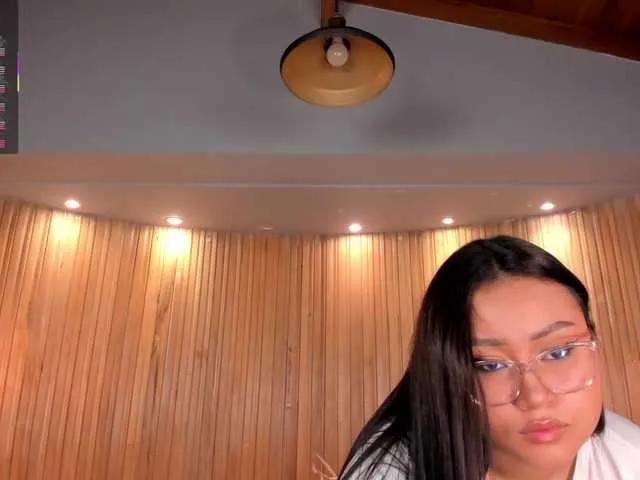 Freechat AmberLewis on BongaCams