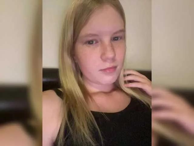 Offline Amelia2004 on BongaCams