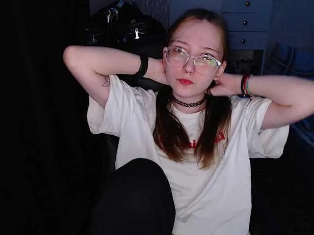 Offline AmeliaMeow on BongaCams