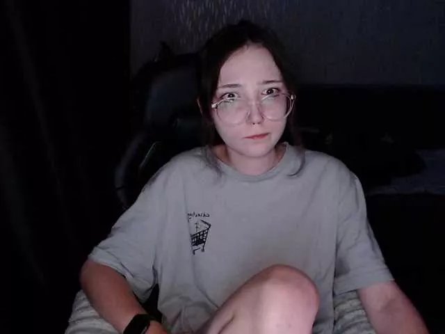 Offline AmeliaMeow on BongaCams