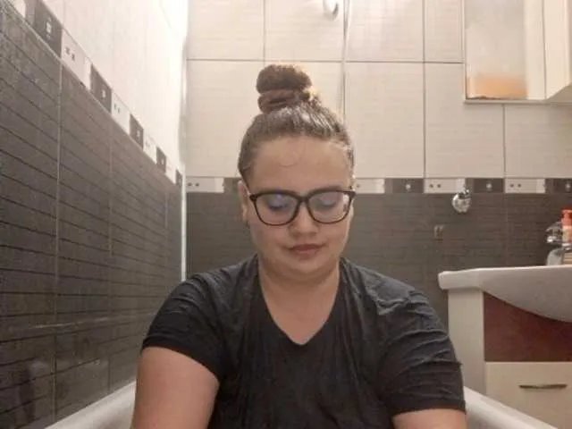 Freechat amiravyxen on BongaCams