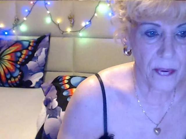 Offline ANGELGRANNY on BongaCams