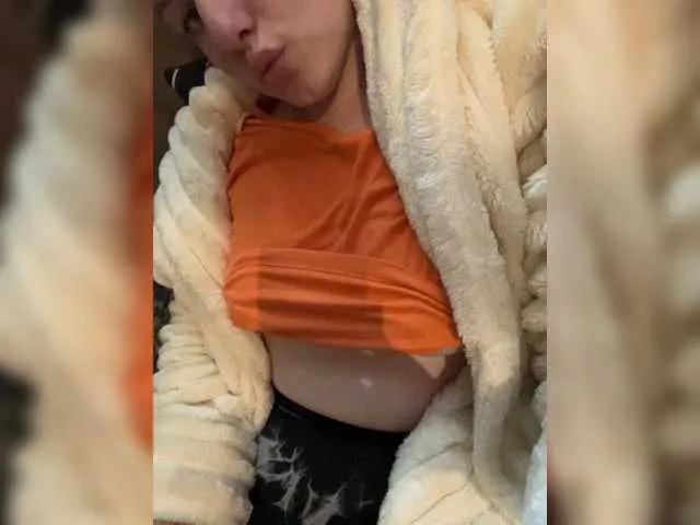 Angelina-8 on BongaCams