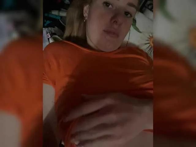 Angelina-8 on BongaCams