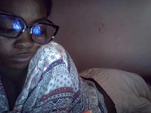 Offline Angelinah75 on BongaCams