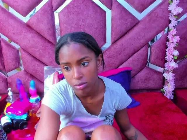 Freechat AngeyaPetite on BongaCams