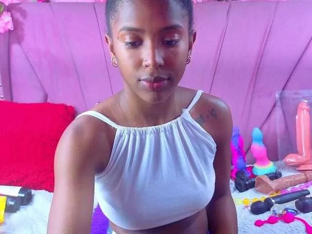 Freechat AngeyaPetite on BongaCams