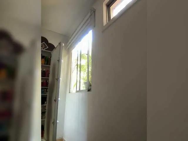 Freechat APRILHILL on BongaCams