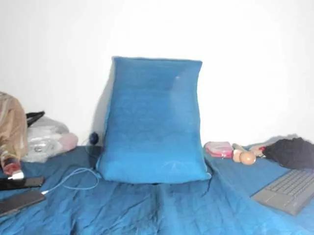 Offline Arantza-Hill on BongaCams