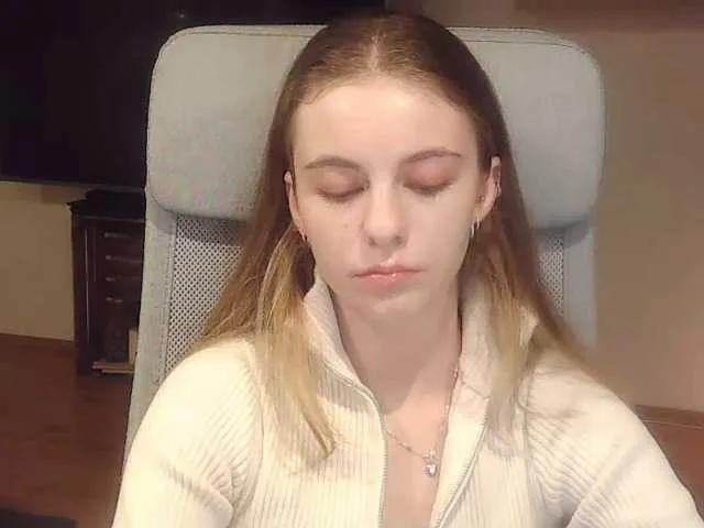 Offline AriaModel on BongaCams