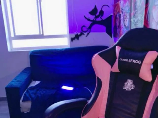 Offline arieyaraa on BongaCams