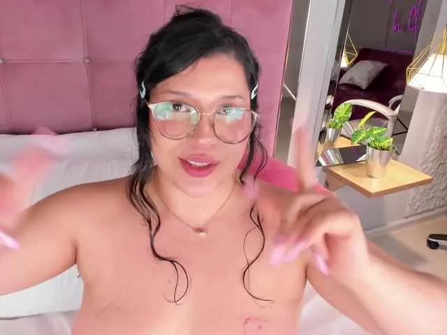 BongaCams ArticaBelle is Freechat ArticaBelle — Exploring the limits of sensuality is my
greater passion and I am excited to
invite you to an artistic walk through my camera.
Join me and discover the beauty in the fusion of art and sexuality.