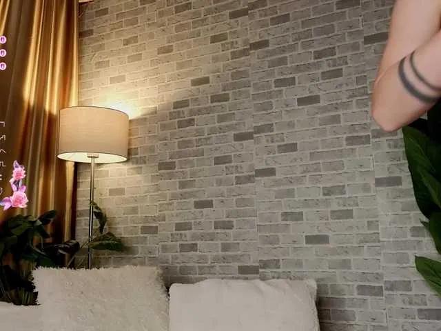 Freechat babyyyluna on BongaCams