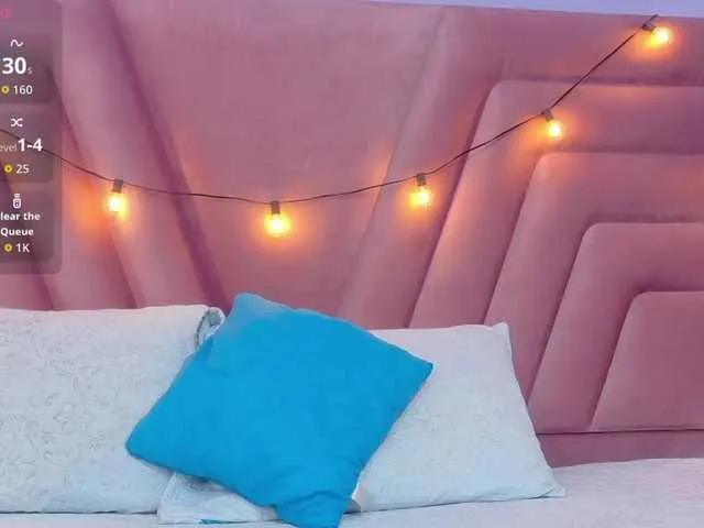 Offline Beautifulskinny18 on BongaCams