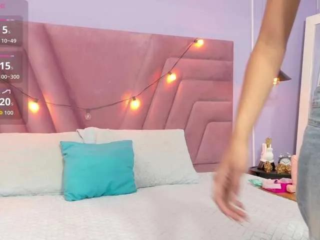 Offline Beautifulskinny18 on BongaCams