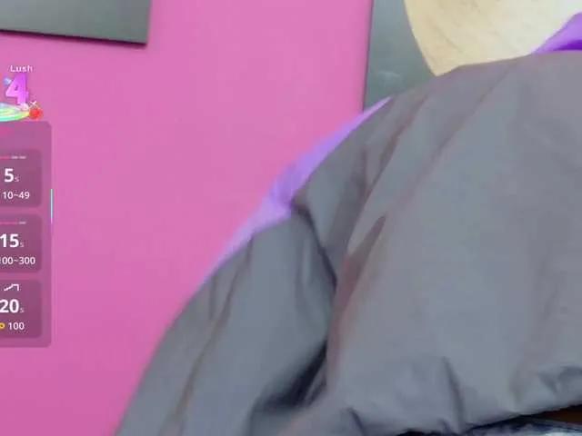 Offline Beautifulskinny18 on BongaCams