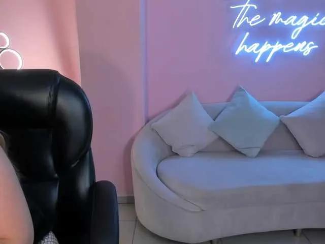 Freechat BellaRose on BongaCams