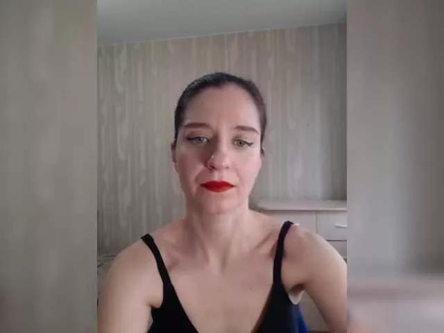 BellaTasty on BongaCams