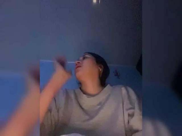 Freechat britt-grey on BongaCams