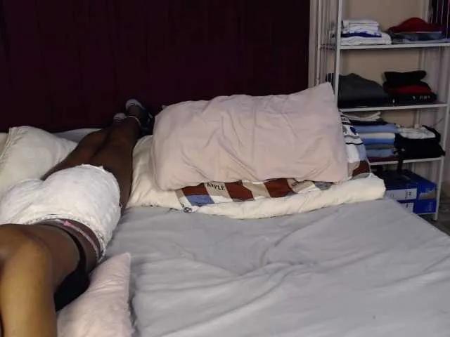 Offline bubblyluna on BongaCams