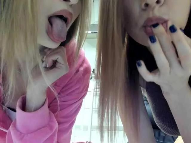 Freechat busenok on BongaCams