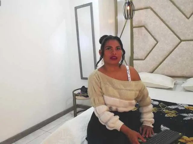 Freechat CamiilaReyes on BongaCams