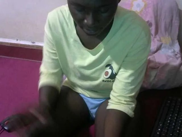 Freechat Candy001 on BongaCams