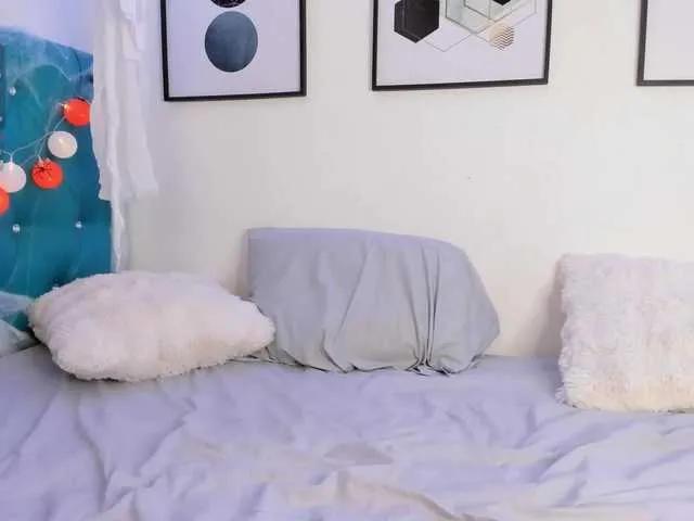 Freechat candyluna on BongaCams