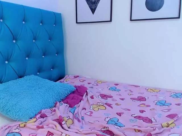 Freechat candyluna on BongaCams