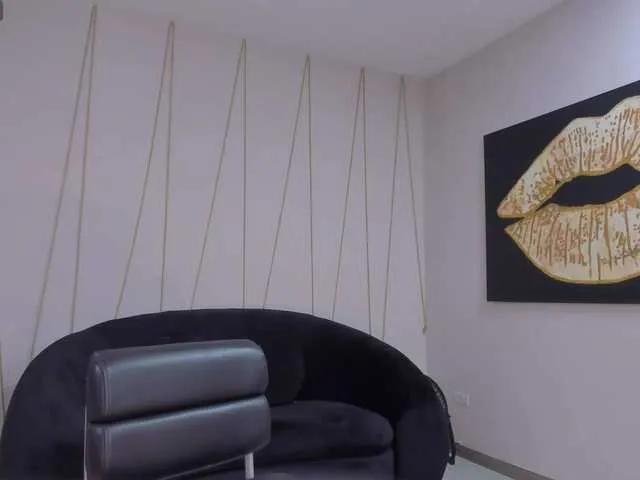 BongaCams CarlaBrunni is Freechat CarlaBrunni — Educated people, who challenge me to leave my comfort zone, who talk to me affectionately but who fuck me hard