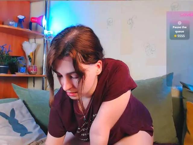 Offline Caroline1995 on BongaCams