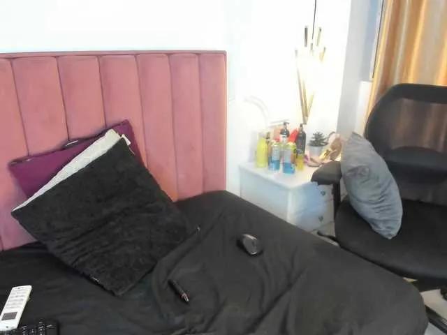 BongaCams CelinaKyle1 is Freechat CelinaKyle1 — I am excited by the confident look that is lost in mine... the one that is not afraid to desire.
I am turned on by whispered words, by honest praise, by daring minds.