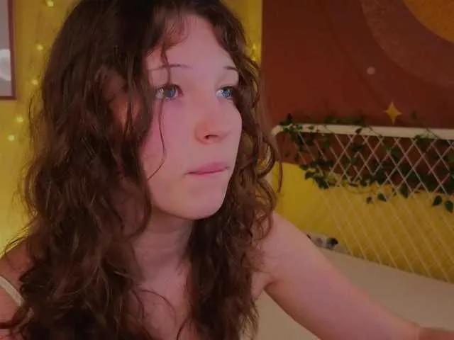 BongaCams CherryLea is Freechat CherryLea — I`m a sweet, down-to-earty girl who loves attention and admiring looks from the crowd. I hope we`ll like each other become best friends!