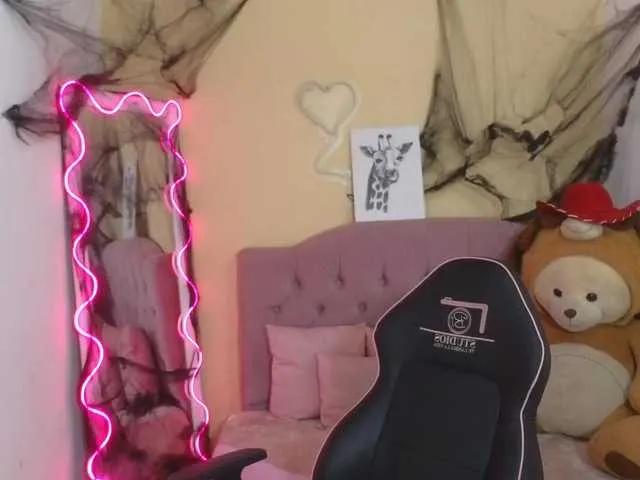 Freechat Chiara-tay on BongaCams