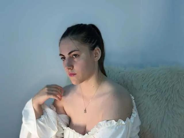 Freechat claireheart on BongaCams