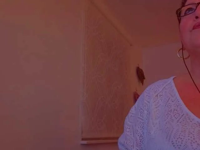 Offline Connyat99 on BongaCams