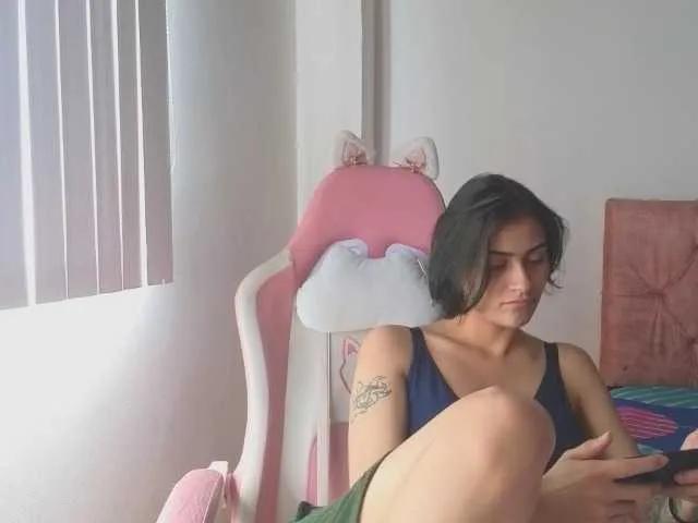 Freechat CrystalStarX on BongaCams