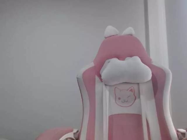 Freechat CrystalStarX on BongaCams