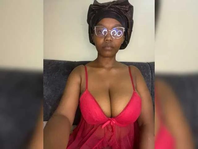 Freechat Curvy-maxy9 on BongaCams